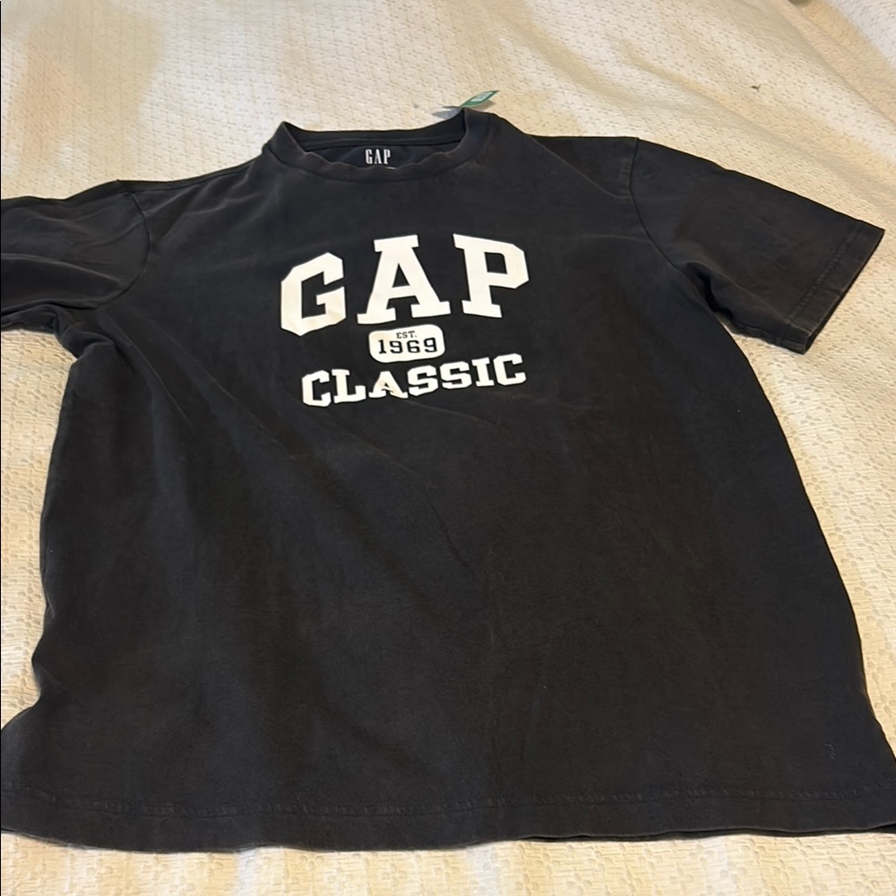 GAP Black Tee with White Logo